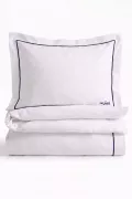 КОМПЛЕКТ ПОСТЕЛЬНОГО БЕЛЬЯ BEDLINEN SET2
 цвет белый с синей окантовкой